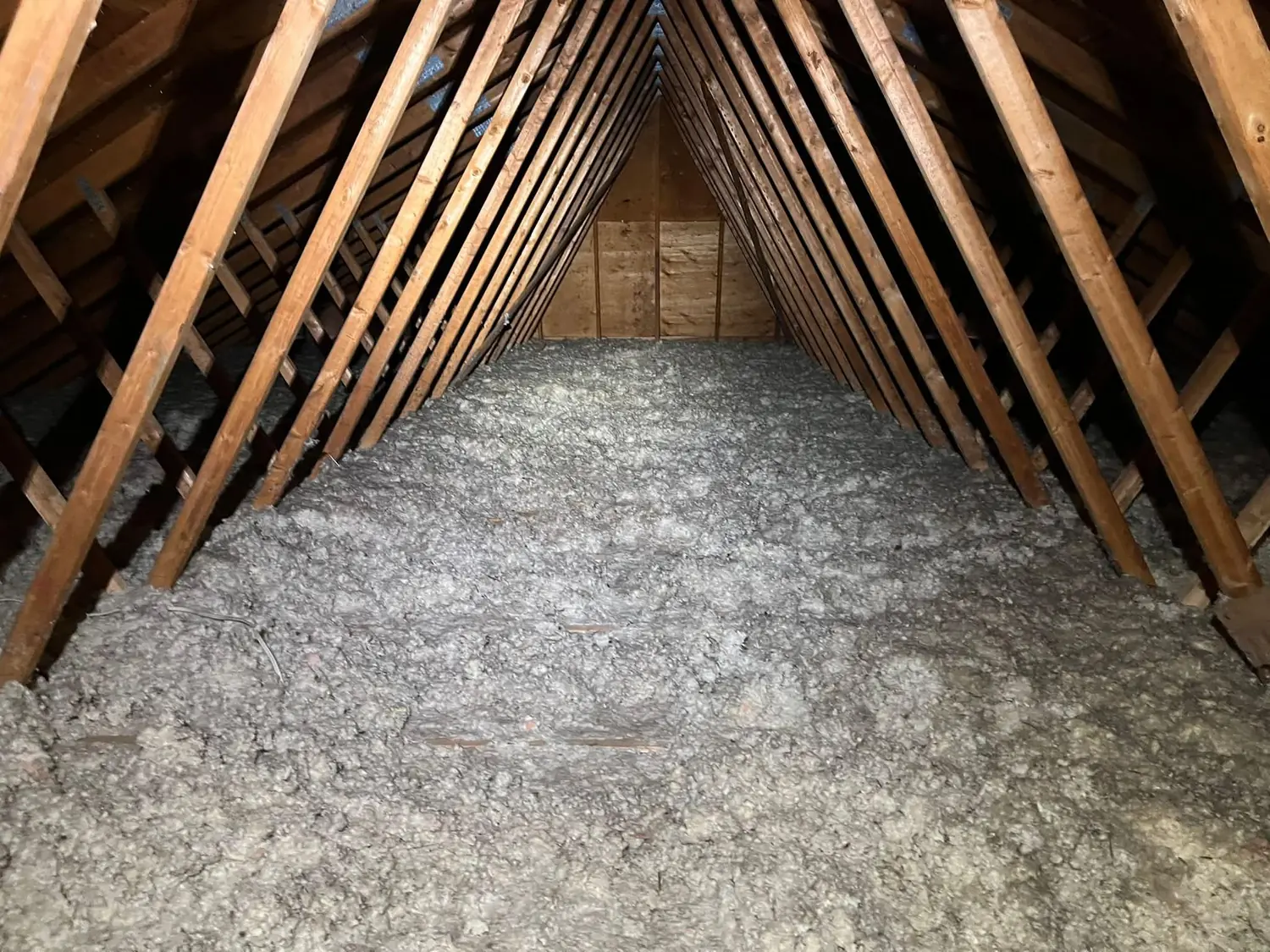 Photo de réalisation — Retrait de l’ancienne isolation et remise à niveau
